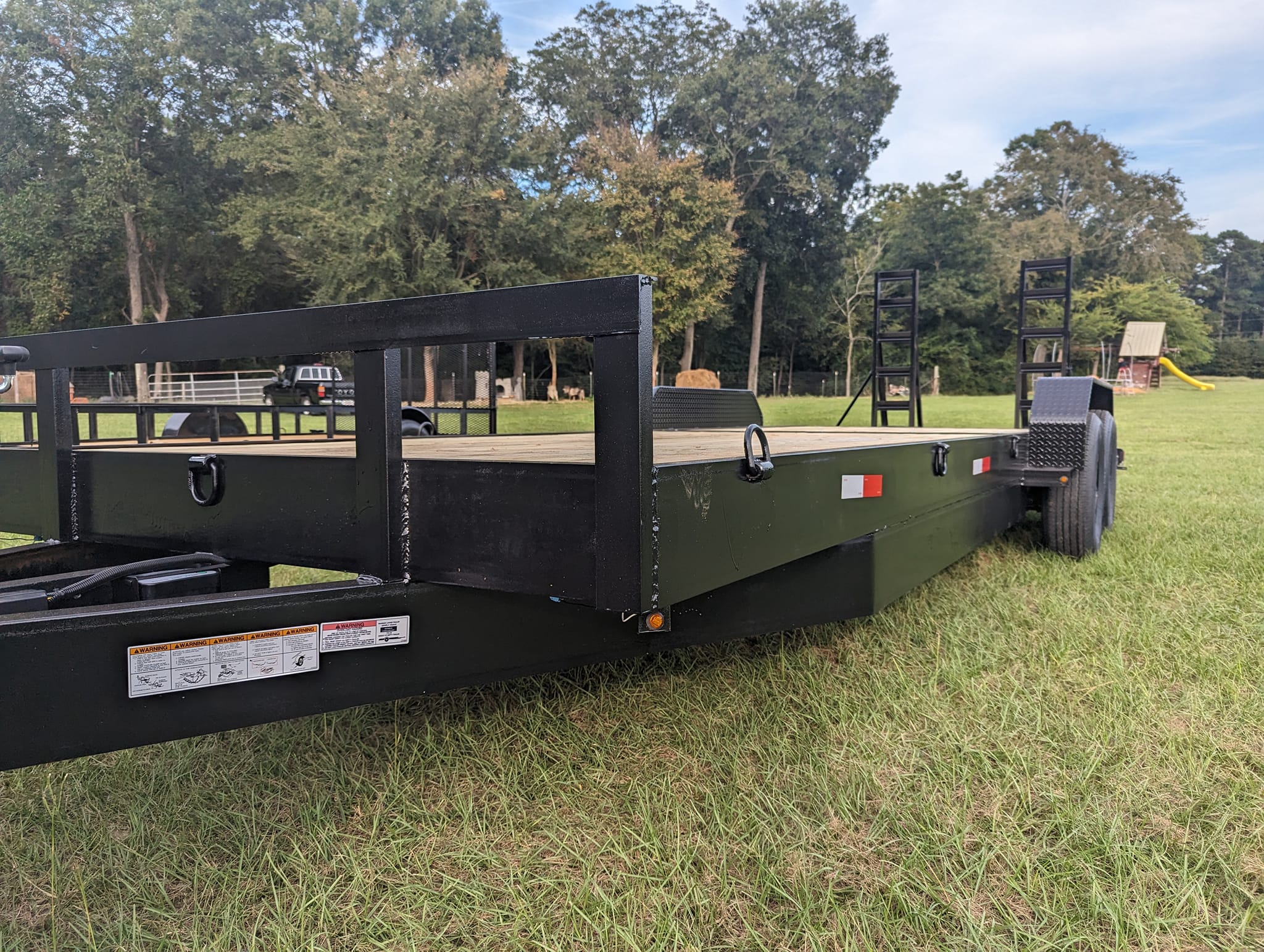 20ft tandem axle equipment trailer with fold-up loading ramps